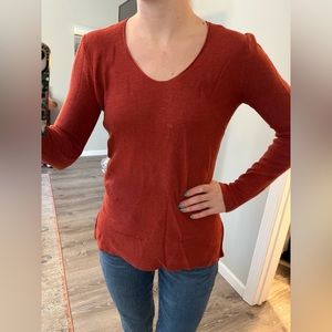 Burnt orange hi-low long sleeve top